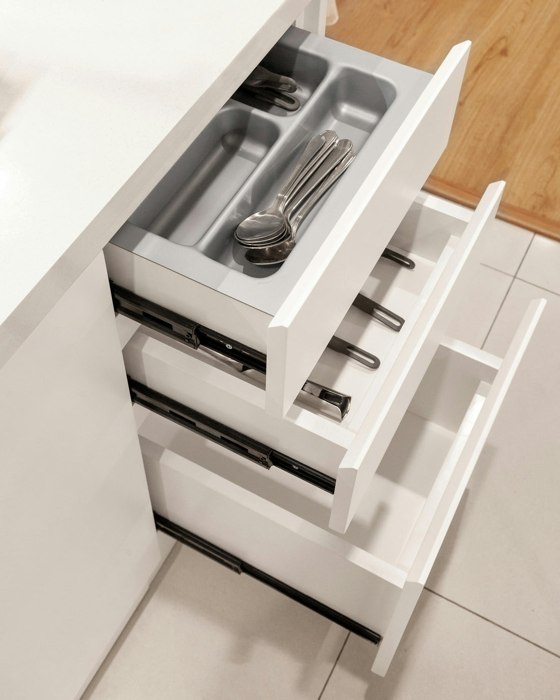 Rangement tiroir cuisine : Méthodes efficaces pour tout organiser