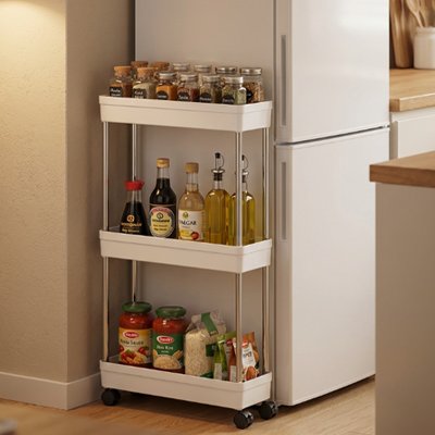 Desserte a roulettes à côté du frigo