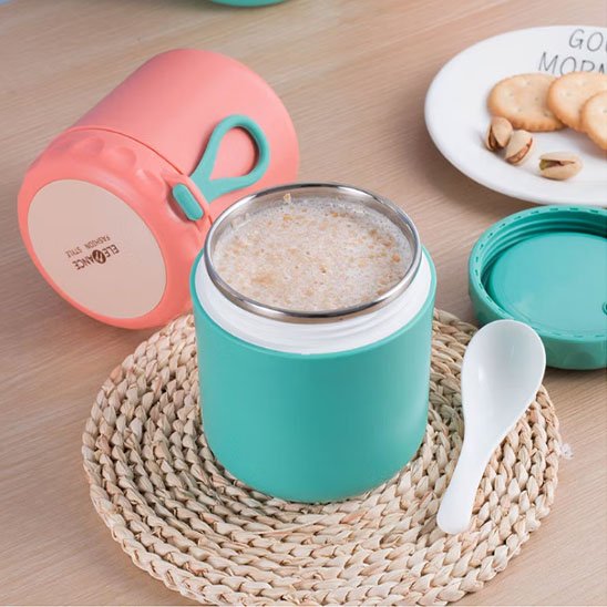 Lunch box avec déjeuner