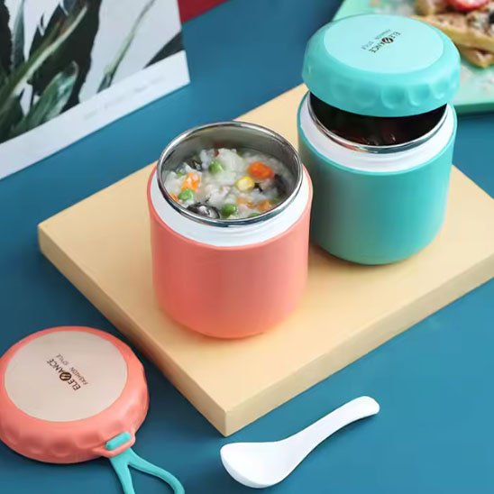Lunch box bleu et pêche avec repas