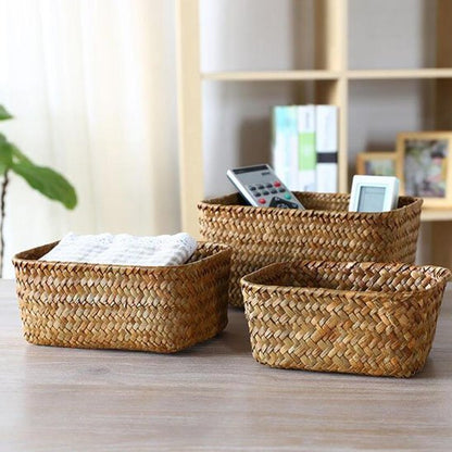 Paniers de rangement sur comptoir