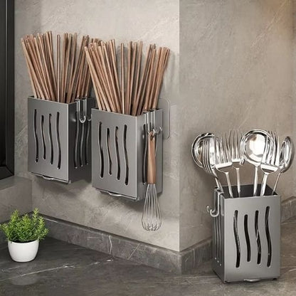Porte couvert mural avec couverts