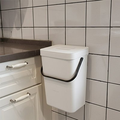 Poubelle murale​ blanche