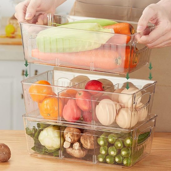 Rangement frigo avec produits alimentaires